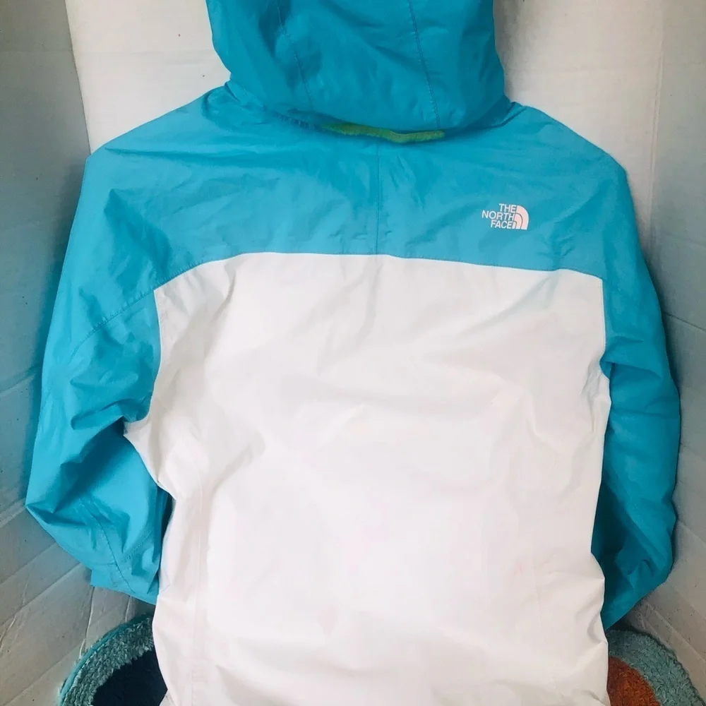The north face the resolve rain jacket for girls